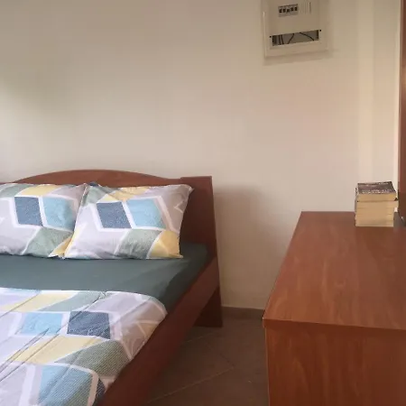 Apartment Little Ema